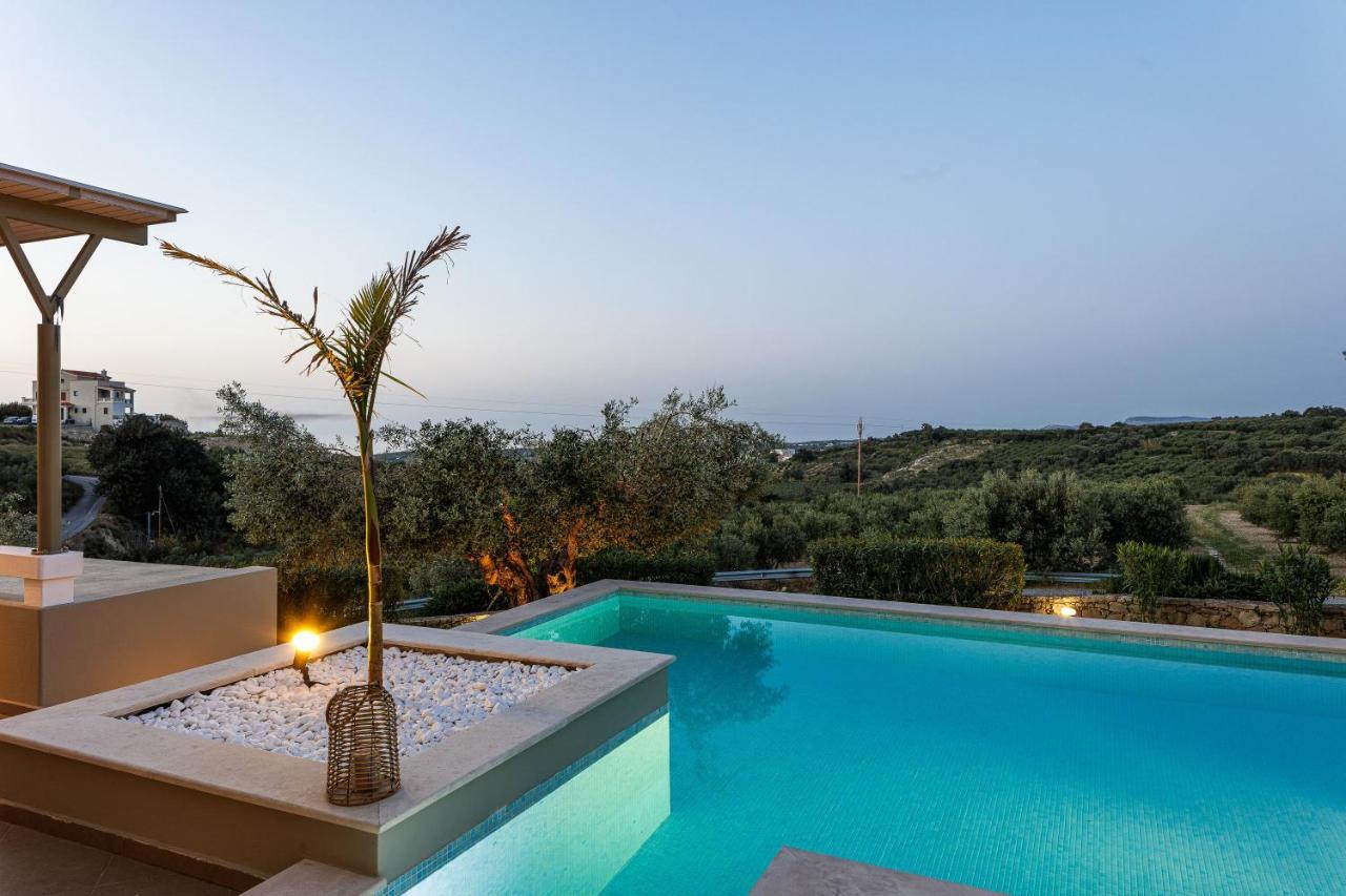 Rizes Villa With Jacuzzi & Heated Pool Agia Triada Bagian luar foto