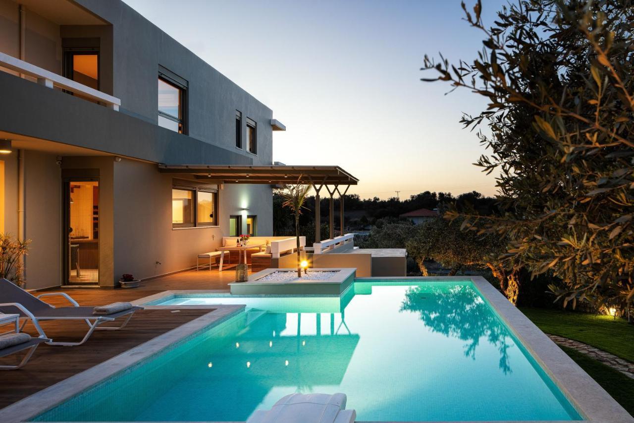Rizes Villa With Jacuzzi & Heated Pool Agia Triada Bagian luar foto