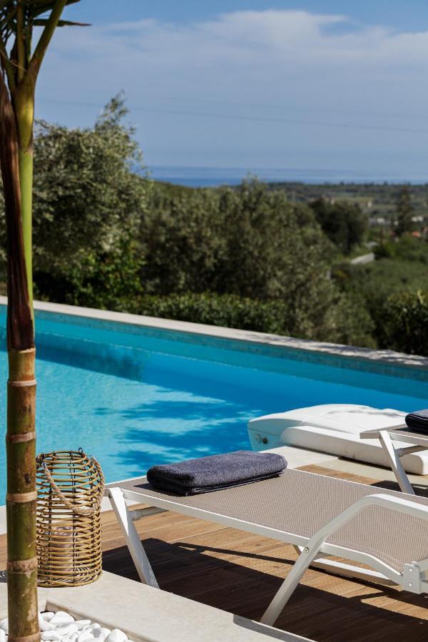 Rizes Villa With Jacuzzi & Heated Pool Agia Triada Bagian luar foto