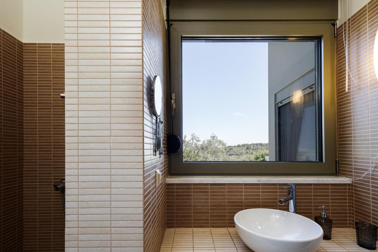 Rizes Villa With Jacuzzi & Heated Pool Agia Triada Bagian luar foto